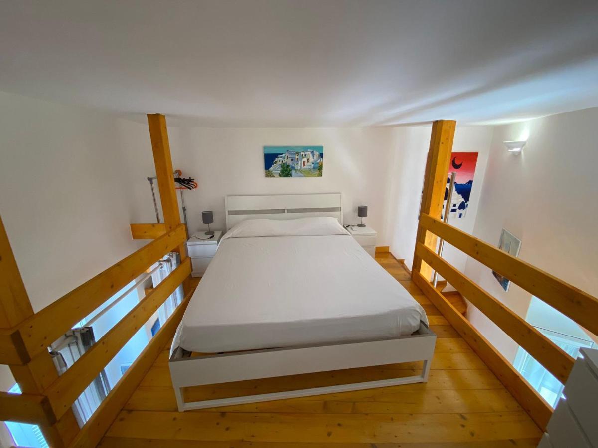 Magi - Zeus Appartement Ponza Buitenkant foto