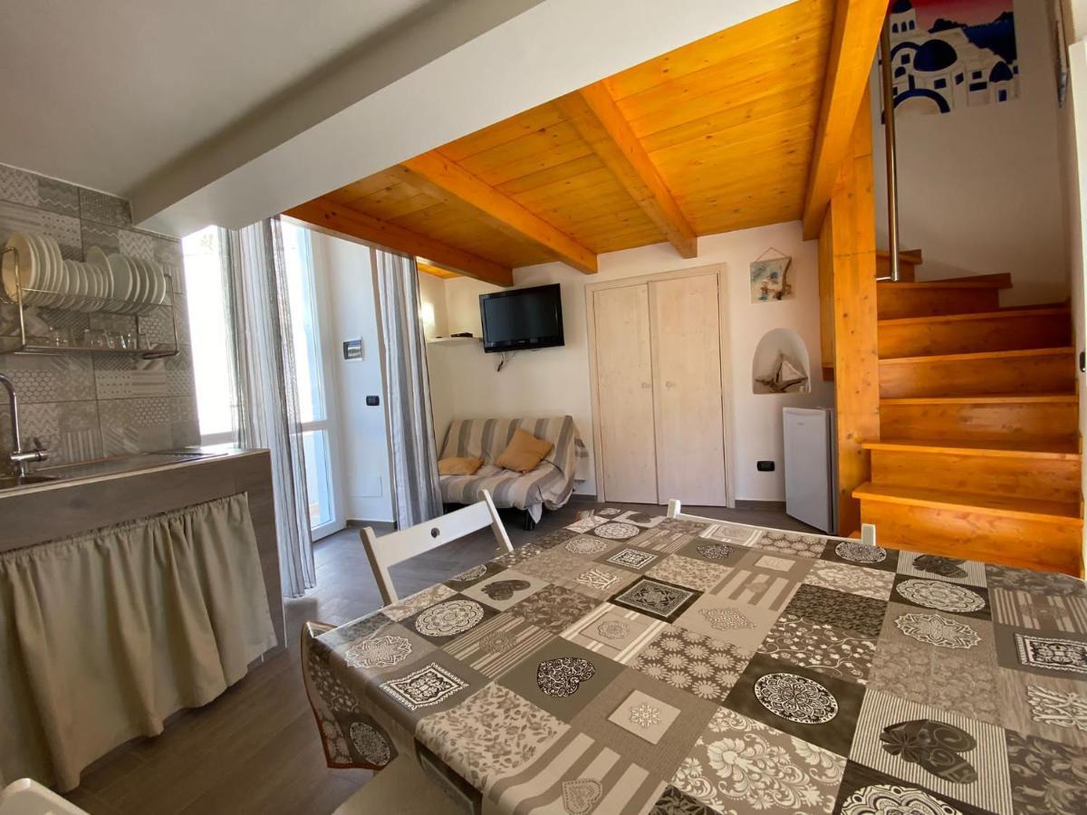 Magi - Zeus Appartement Ponza Buitenkant foto